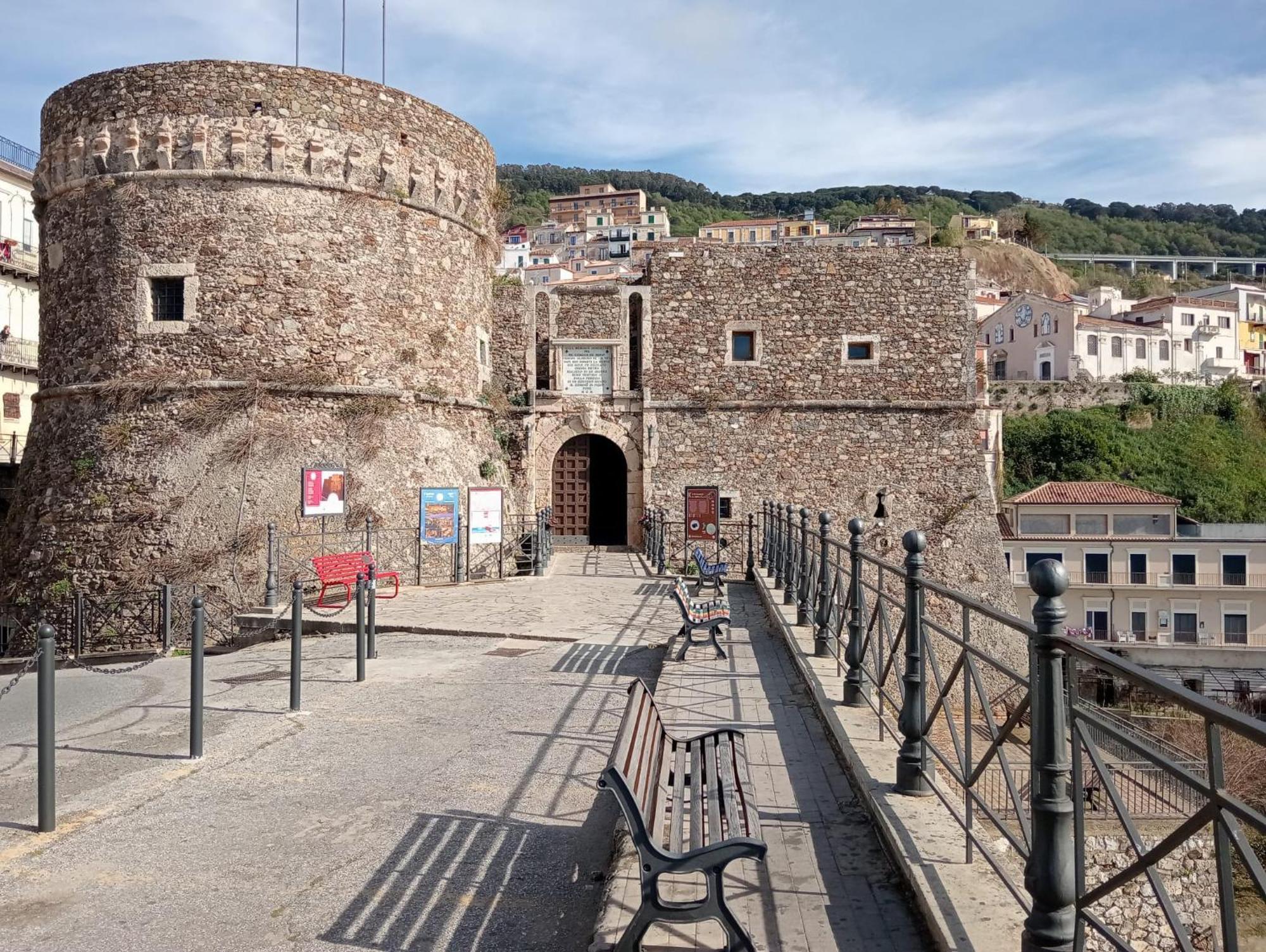 Casa Norvegese Apartment Pizzo  Exterior foto